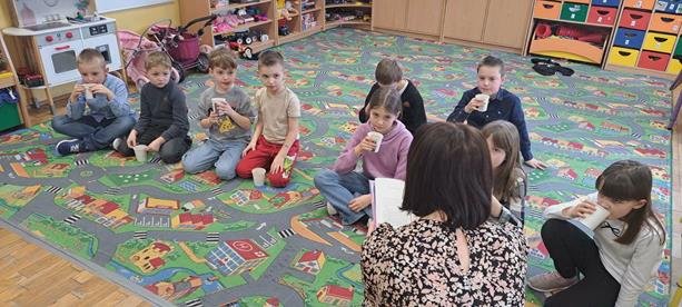 Innowacja " Magia płynąca z ciszy i czytania".